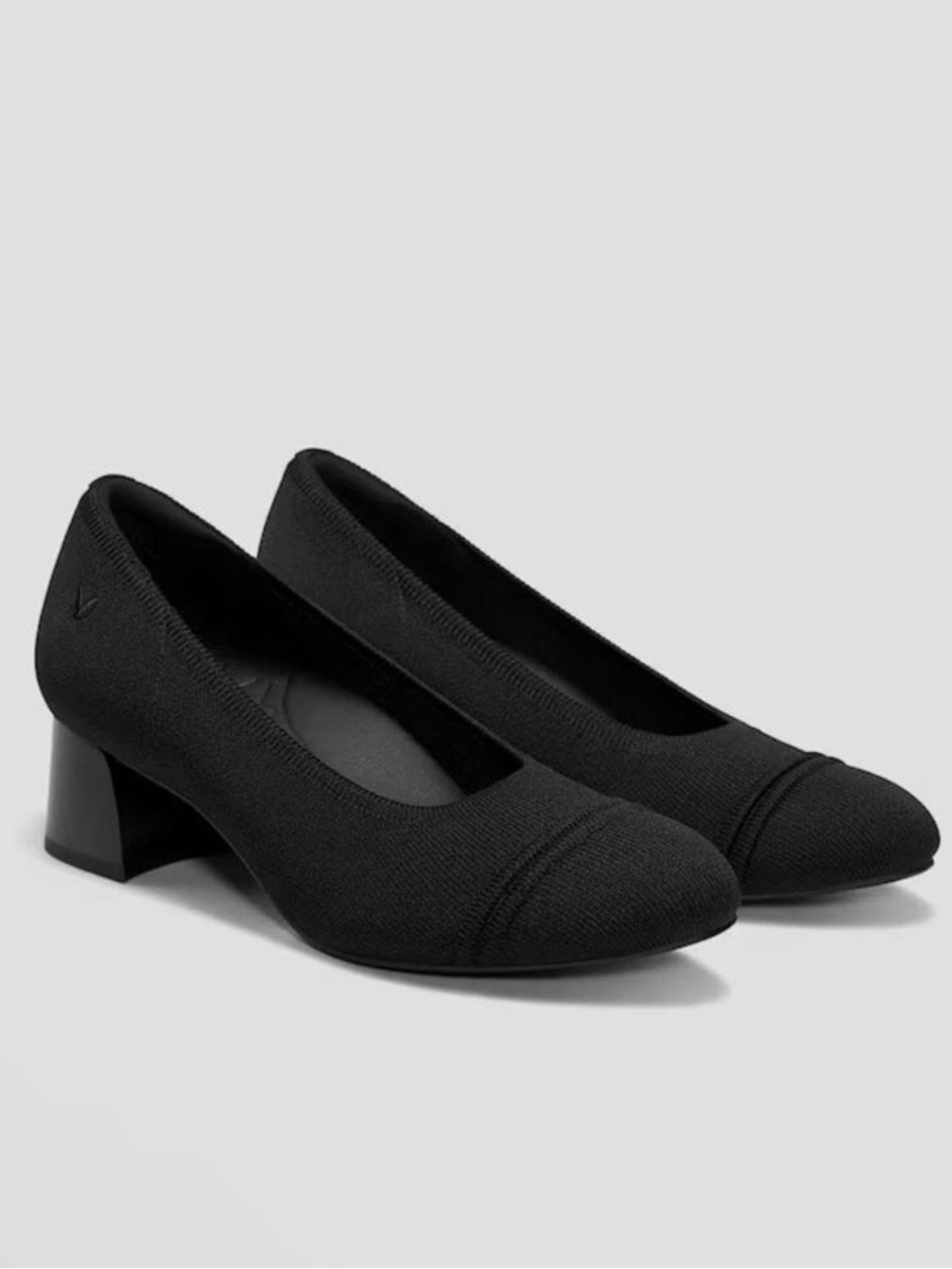 Vivaia Julie Arch Pro Pump Black Almond-Toe Stress Free Chunky Heels Size 39